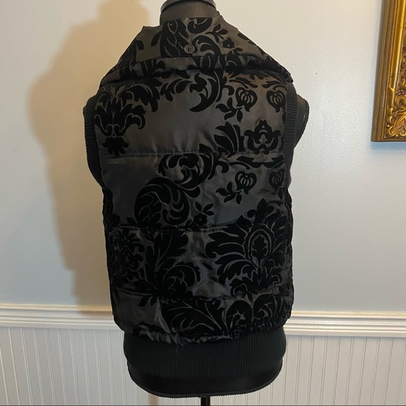 Red Ginger Womens Puffer Vest Size Small Black Zippered Velvet Appliqué - Picture 8 of 9